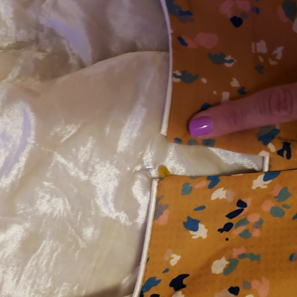 Dress - Picture 9 of 10